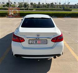 نيسان ألتيما